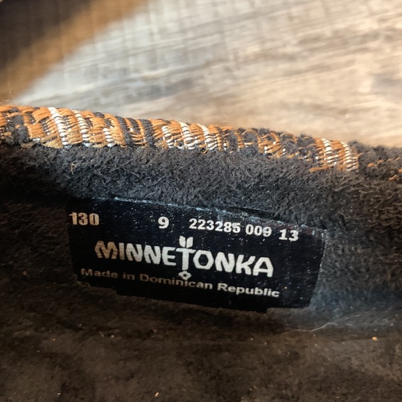 Minnetonka Aztec print loafers size 9 - Picture 7 of 8